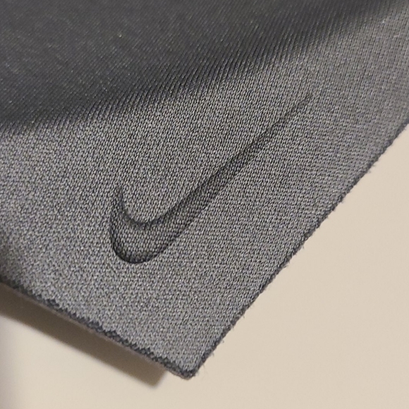 Nike Sports Bra - Picture 8 of 8